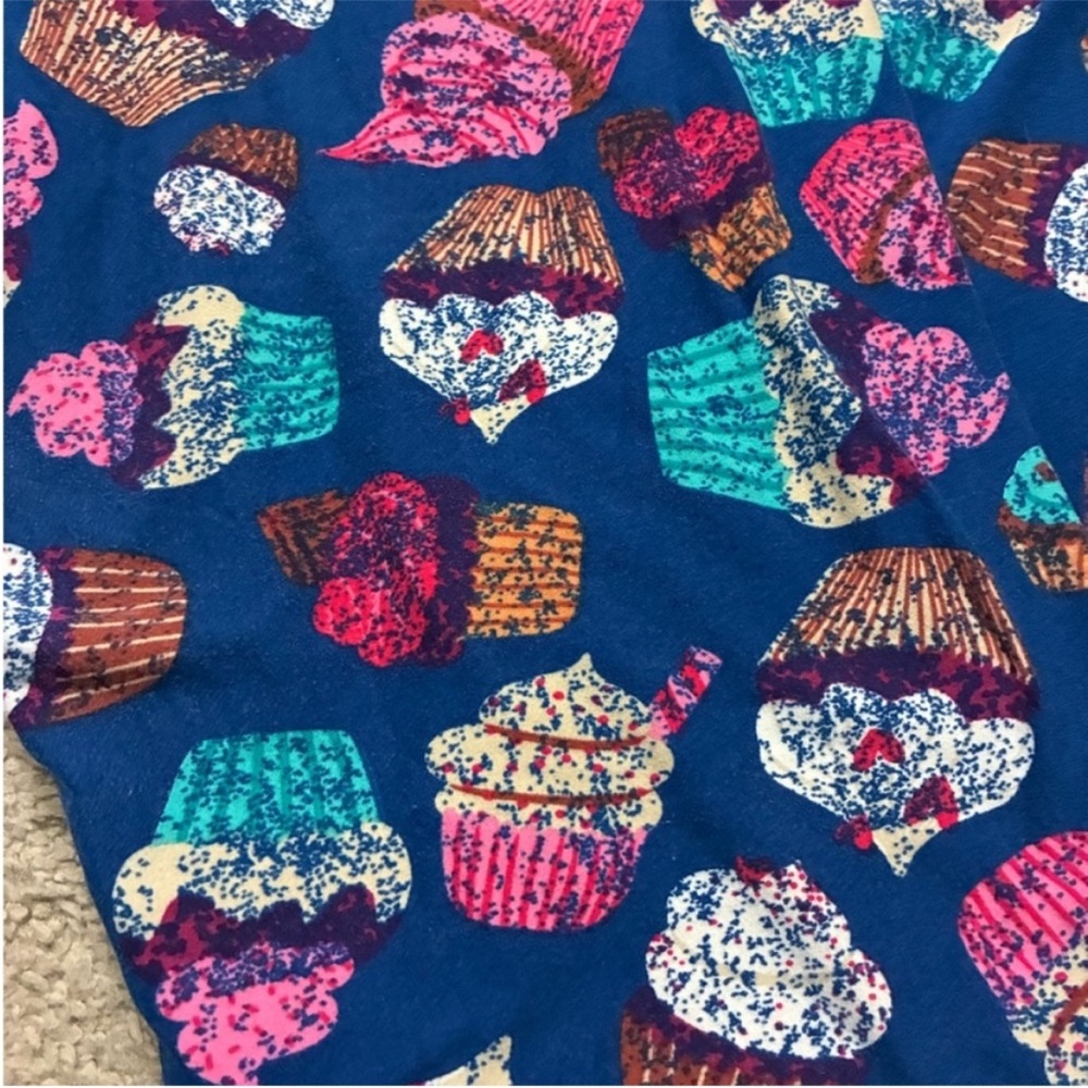 ❤️$5 Lularoe cupcake leggings size TC - Picture 5 of 8
